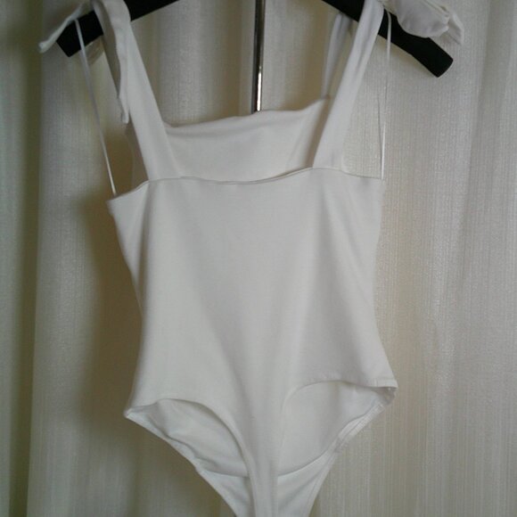 Iris White Tie Strap Bodysuit in size S - Picture 2 of 2
